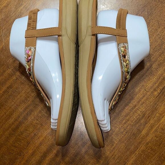 Patrizia by Spring Step Trotta braided rhinestone t strap 40/9 - Picture 8 of 13